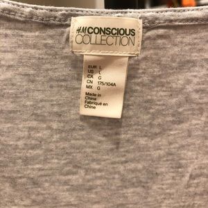 Super soft, never worn H&M Top